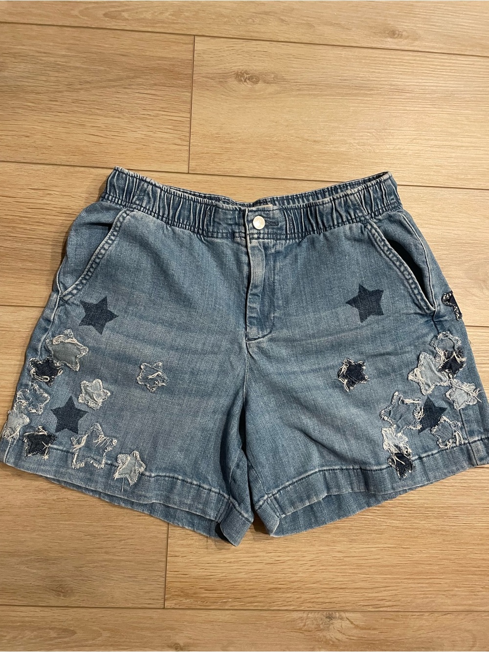 Women’s Pilcro Denim Star Appliqué Women’s Shorts size small